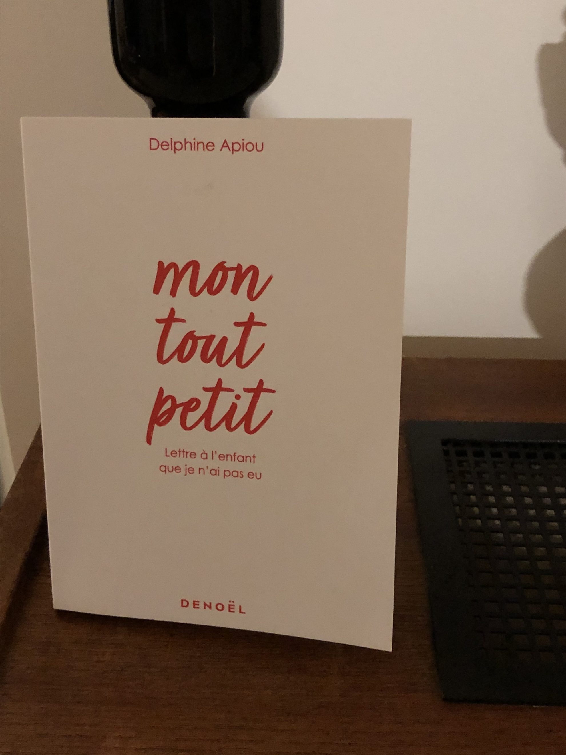 « Mon tout petit » : le livre plein de grâce de Delphine Apiou ...